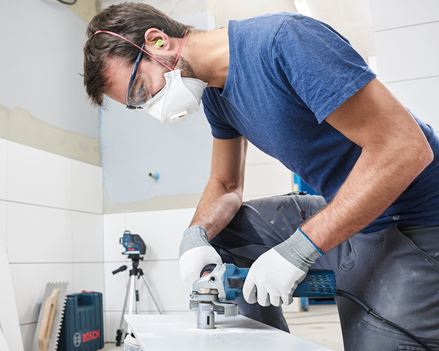 Vrtání otvorů do porcelánových kameninových dlaždic