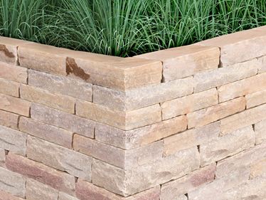 Zdicí kameny kvarcit Rio Dorado žlutý s trávou