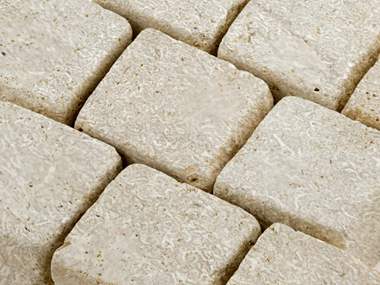 Dlažební kostky Vápenec Royal Beige 10x10x8 cm Detail