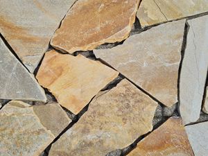 Polygonální desky kvarcit Irish Gold