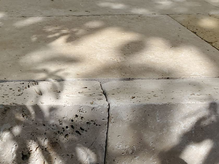 Zákaznické_foto_Grlitz_lawn_edge_light_and_shadow