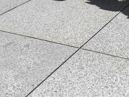 Žulová terasová deska Silver Classico detail