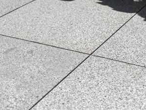 Žulová terasová deska Silver Classico detail