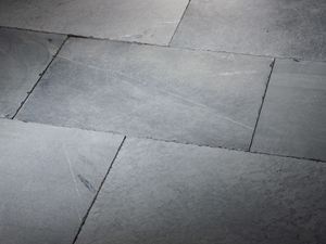 Desky z přírodního kamene z modrého kamene s tromlovaným povrchem