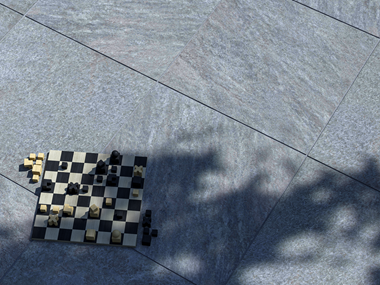 Classic Grey deska z křemene se šachovou výzdobou