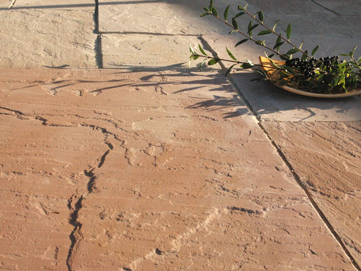 Pískovcové desky Modak s ozdobnou miskou, bobulemi a větvičkami