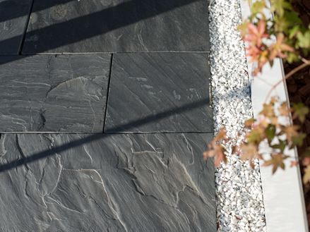 Břidlice se štěrkovými hranami Black Rustic