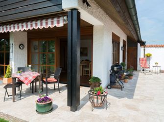 Dům s travertinovou terasou