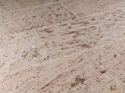 Béžově šedá žulová dlažba s hnědavými žilkami