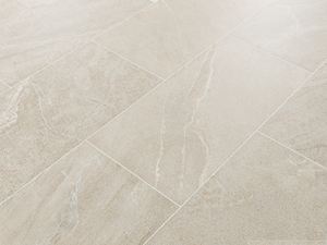 Detailní záběr dlaždic Canyon Gold s břidlicovým efektem