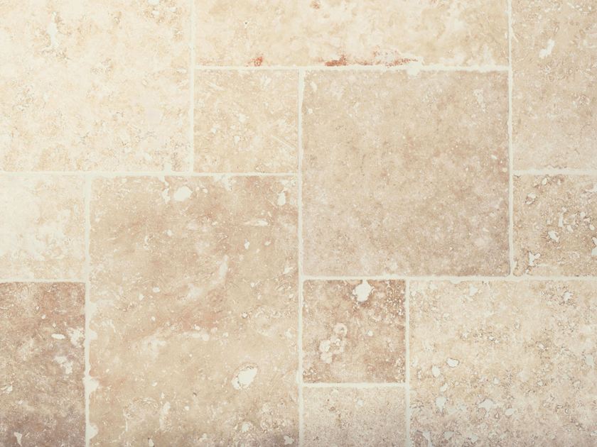 Travertinová dlažba Ivory Cream v římské vazbě shora
