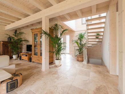 Dlaždice Rustic ve vstupní části a obývacím pokoji