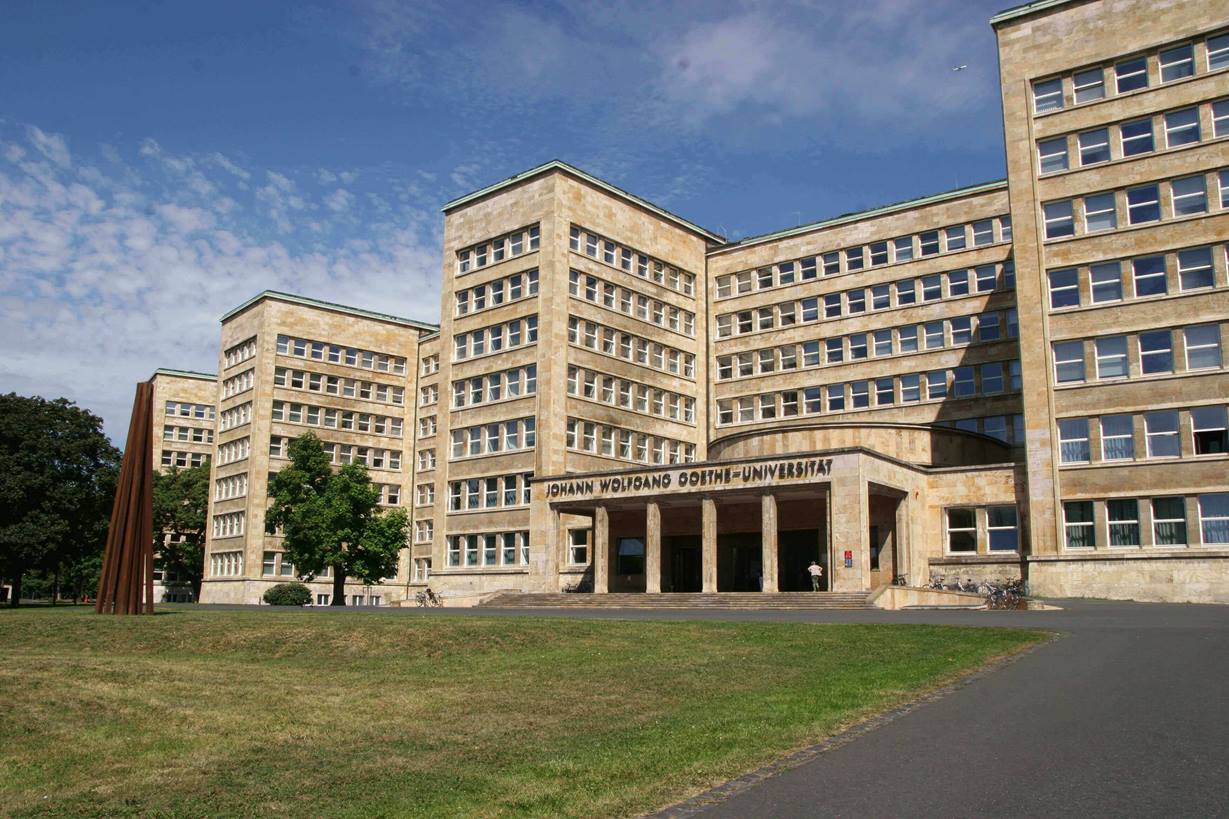 Frankfurtská univerzita s fasádou z canstattského travertinu