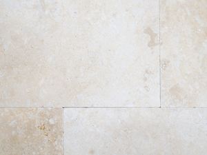 Vápencová dlažba Cleopatra Light v krémově béžové barvě