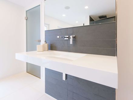 Dlaždice Miros a obklady z Grey Slate