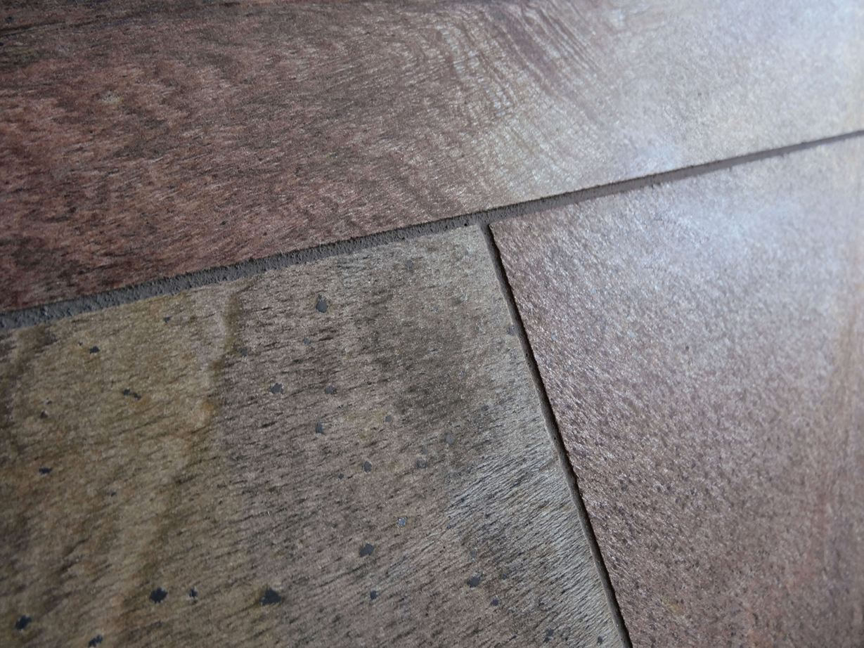 Dlaždice Quarzit Měď boční příjem spáry