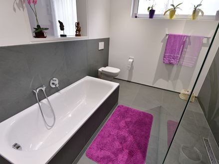 Dlaždice Grey Slate v koupelně