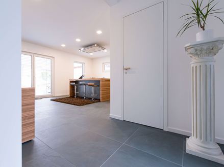 Dlaždice Grey Slate ve vstupním prostoru