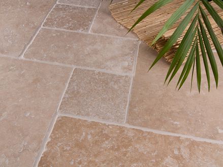 Dlaždice Medium, tromlovaná RV s palmou