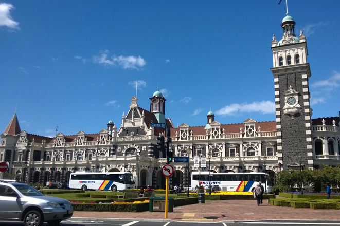 Nádraží Dunedin s čedičovou fasádou