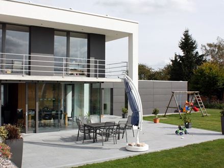 Fotografie zákazníka: Žulové desky Mundo Grey, položené na terase