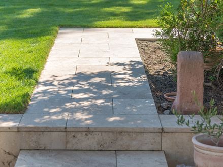 Zahradní cesta s deskami Medium Line