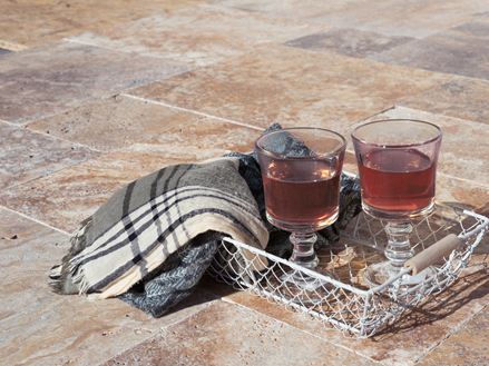 Nápoje na terase Scabas