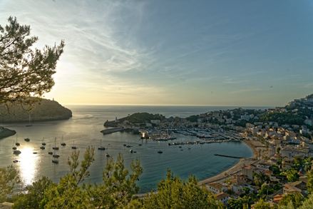 Atmosférické světelné show na krásném západě Mallorky