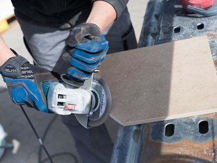 Řezání jemného materiálu js 6